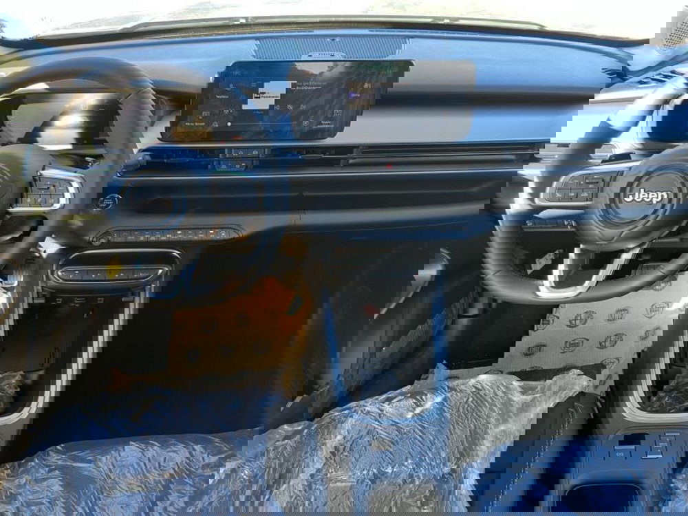 Jeep Avenger nuova a Cuneo (8)