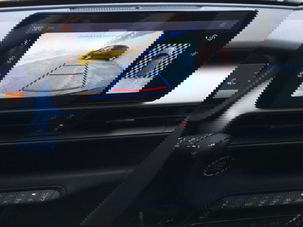 Jeep Avenger nuova a Cuneo (11)