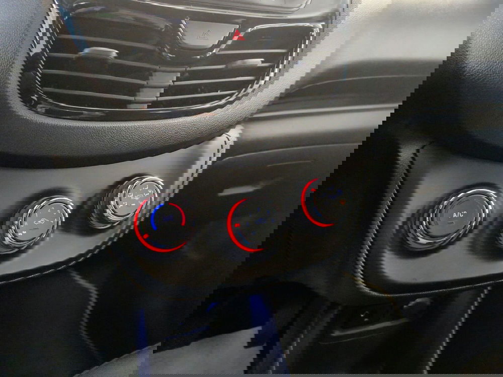 Opel Karl usata a Catanzaro (19)