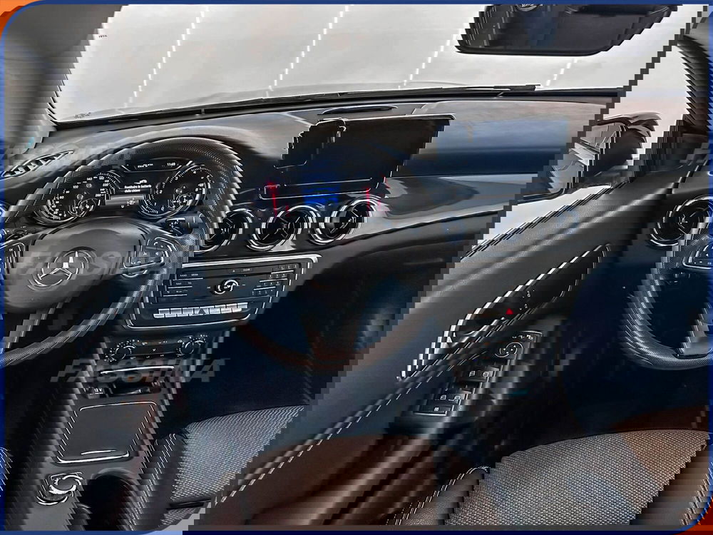 Mercedes-Benz CLA Shooting Brake usata a Milano (10)