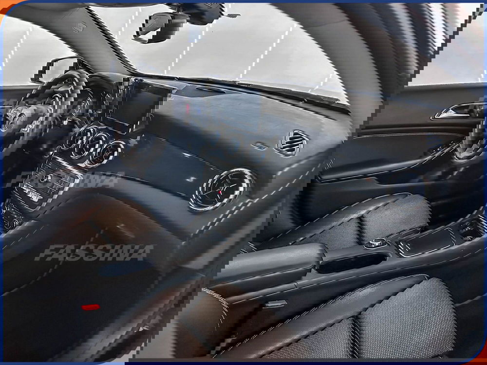 Mercedes-Benz CLA Shooting Brake usata a Milano (13)