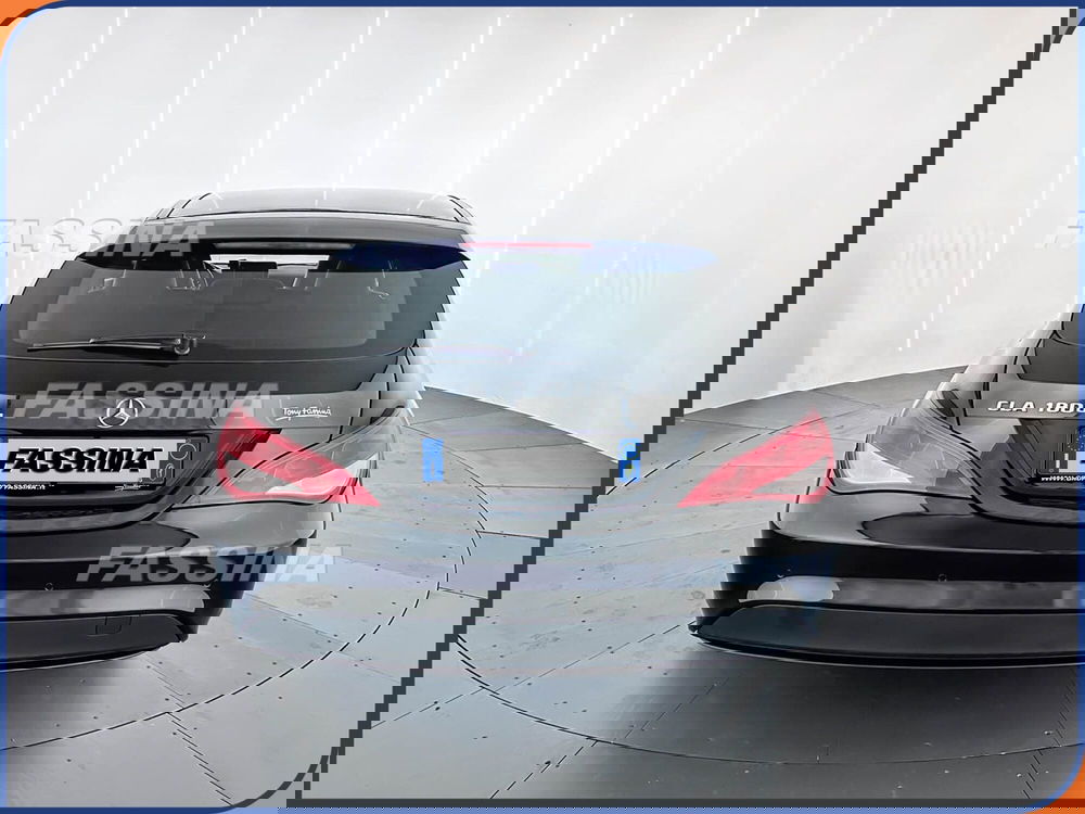 Mercedes-Benz CLA Shooting Brake usata a Milano (5)