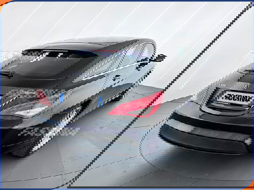 Mercedes-Benz CLA Shooting Brake usata a Milano (6)