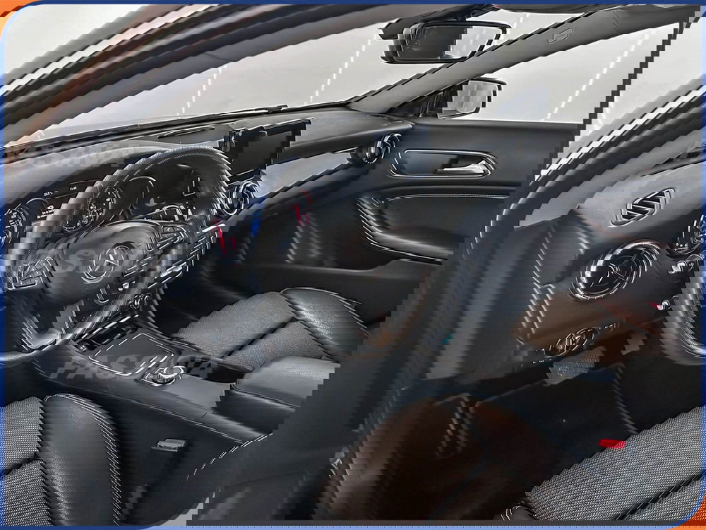 Mercedes-Benz CLA Shooting Brake usata a Milano (9)