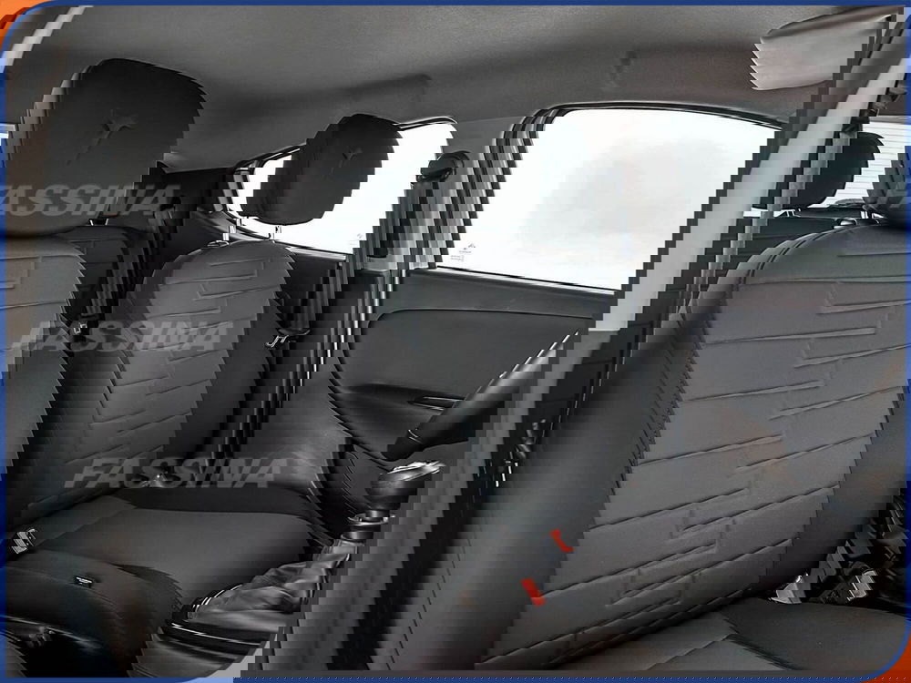 Lancia Ypsilon usata a Milano (13)