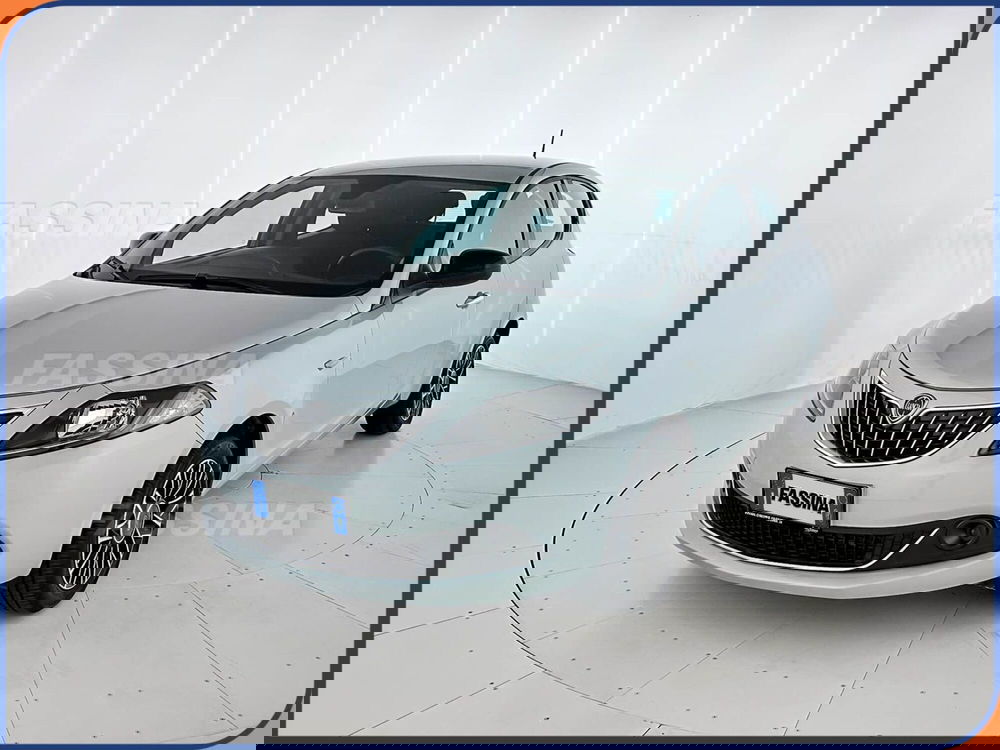 Lancia Ypsilon usata a Milano (3)