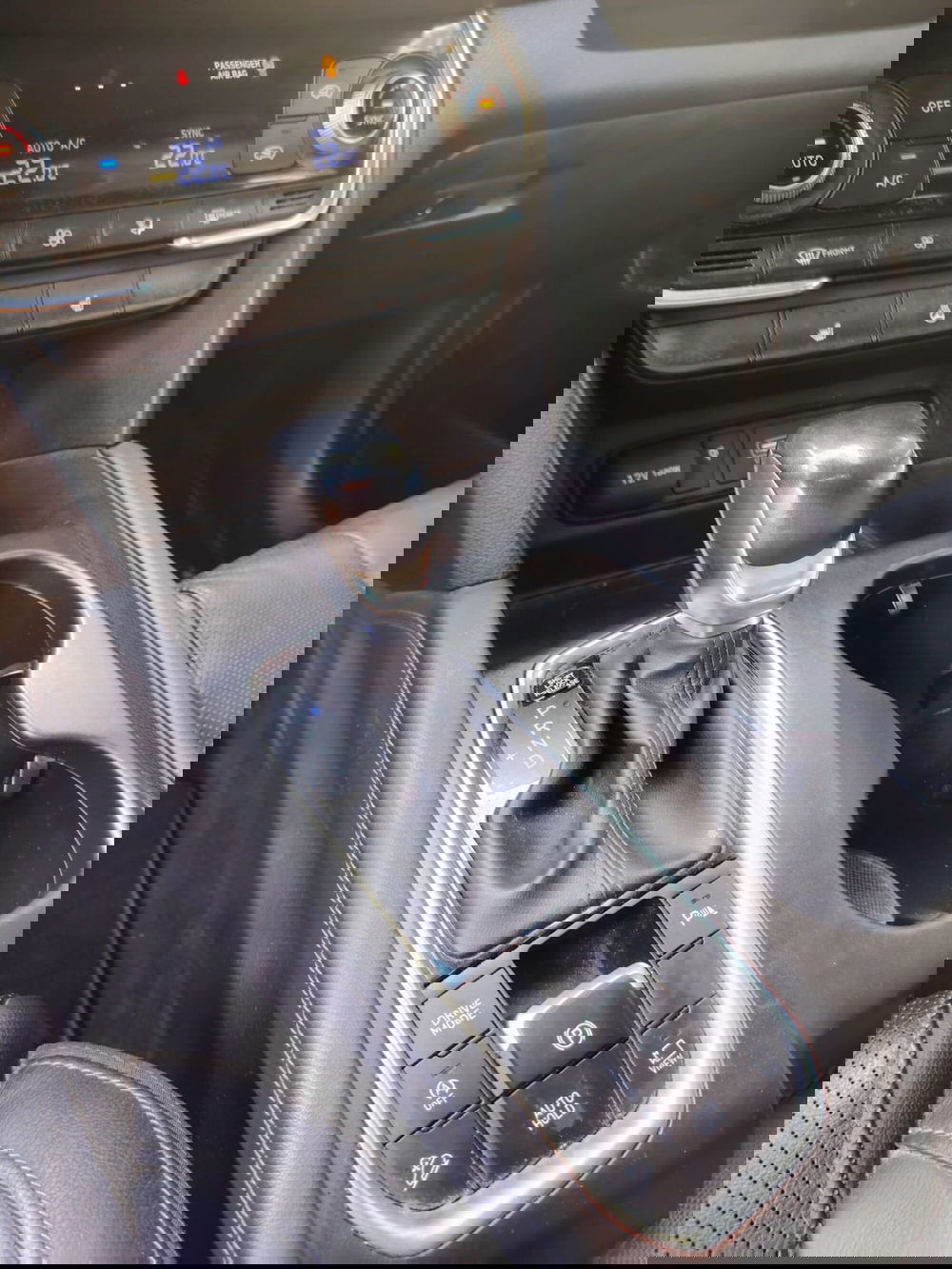 Hyundai Santa Fe usata a Massa-Carrara (13)