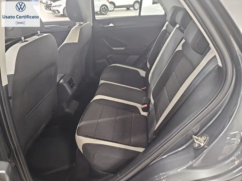 Volkswagen T-Roc usata a Genova (11)