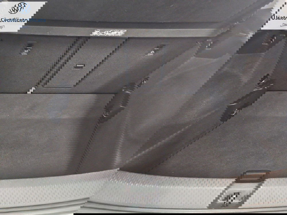 Volkswagen T-Roc usata a Genova (9)