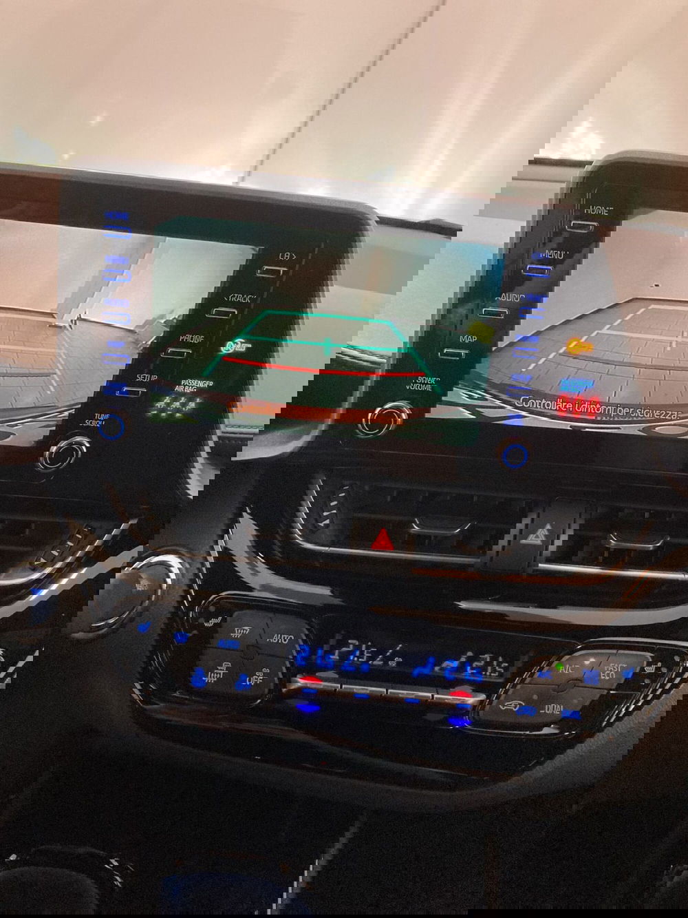 Toyota Toyota C-HR usata a Barletta-Andria-Trani (15)