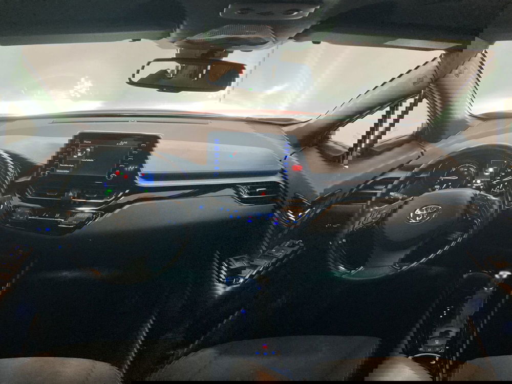 Toyota Toyota C-HR usata a Barletta-Andria-Trani (16)