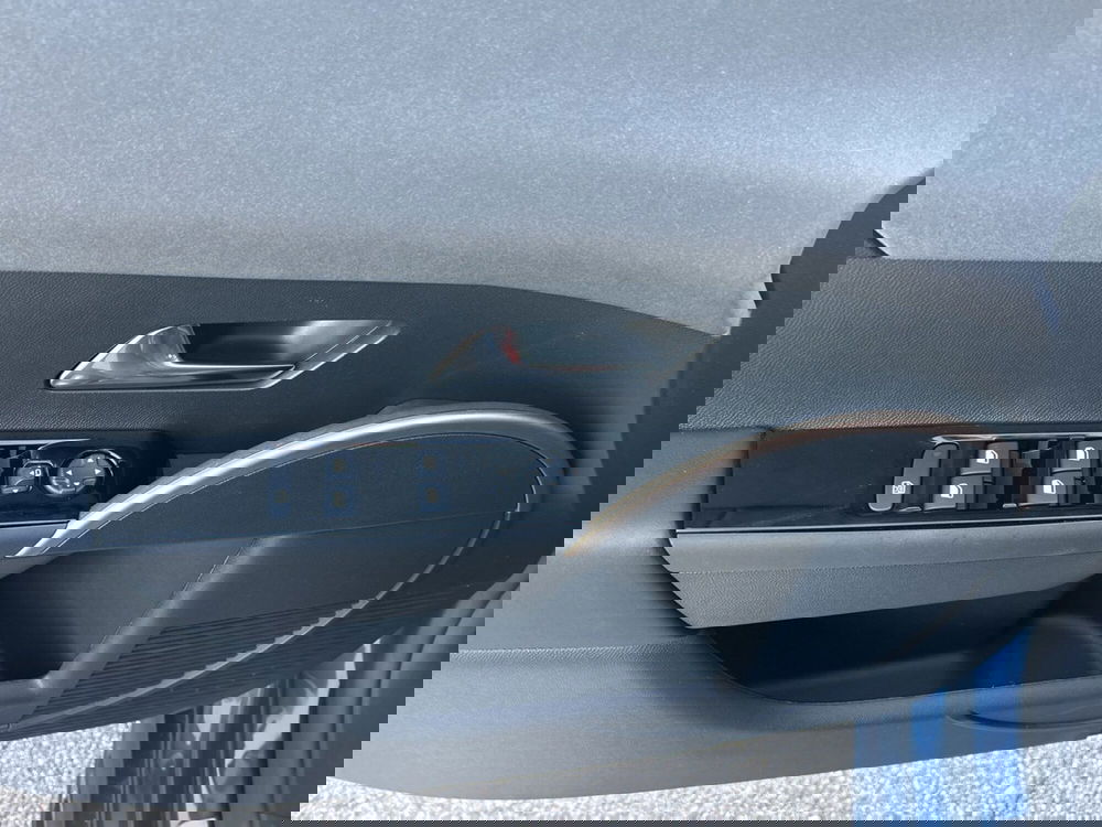 Lancia Ypsilon usata a Bergamo (17)