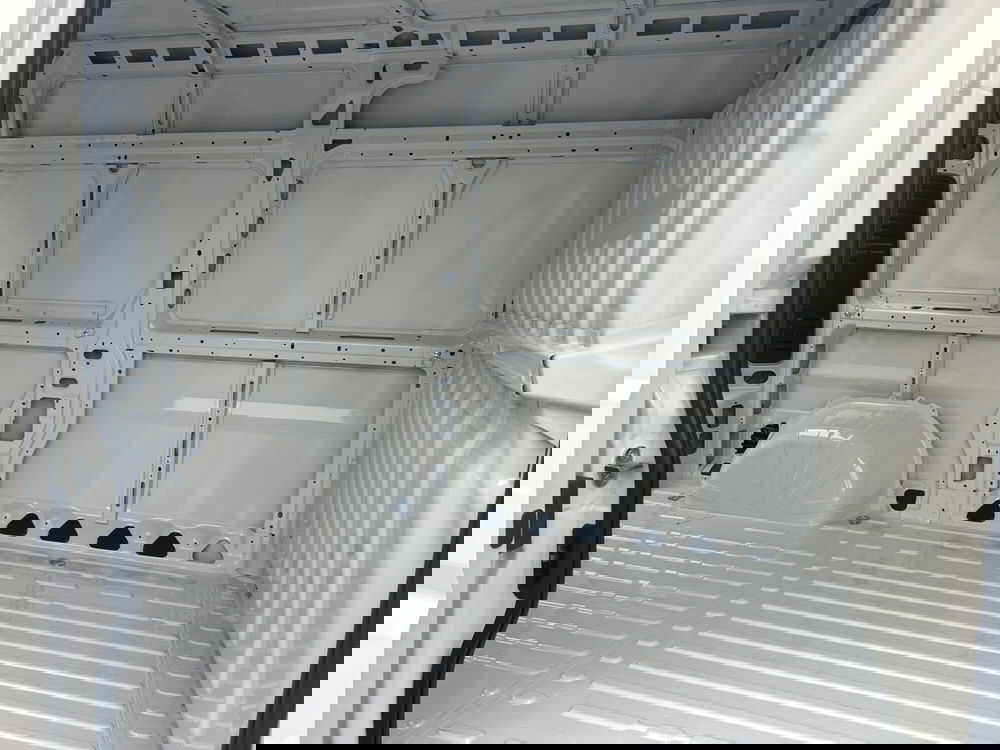 Fiat Ducato Furgone nuova a Bergamo (18)