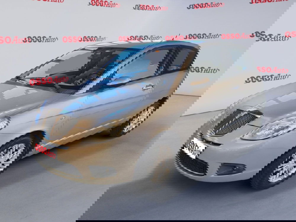 Lancia Ypsilon usata a Udine