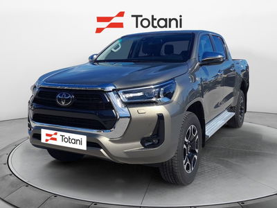 Toyota Hilux 2.8 d-4d 48V double cab Executive auto nuova a L&#039;Aquila