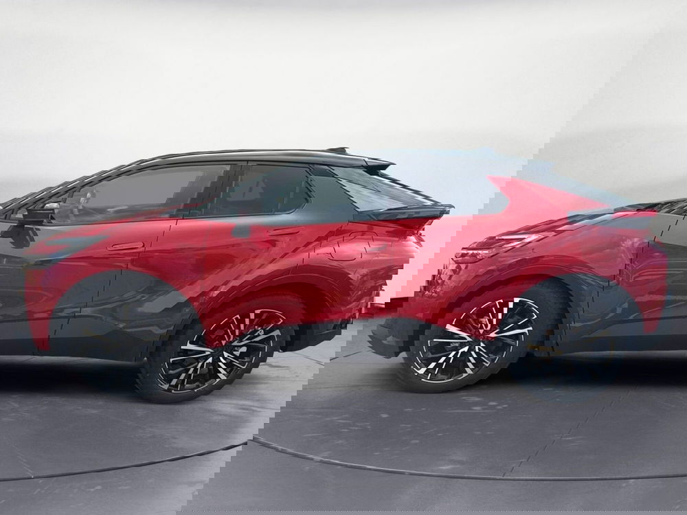 Toyota Toyota C-HR nuova a Reggio Calabria