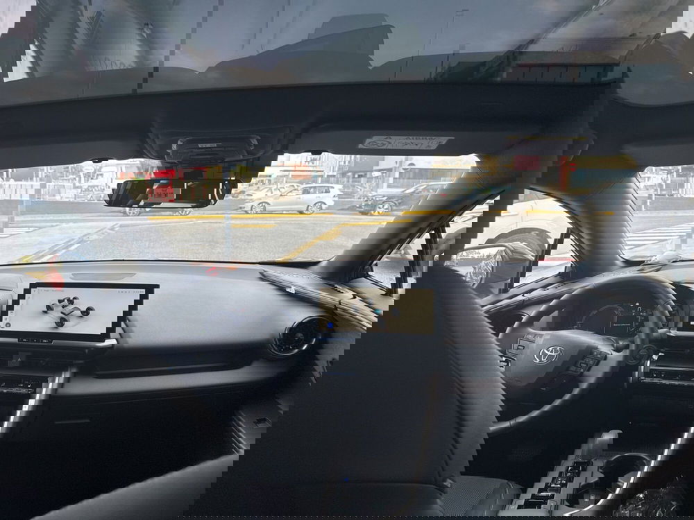 Toyota Toyota C-HR nuova a Reggio Calabria (10)