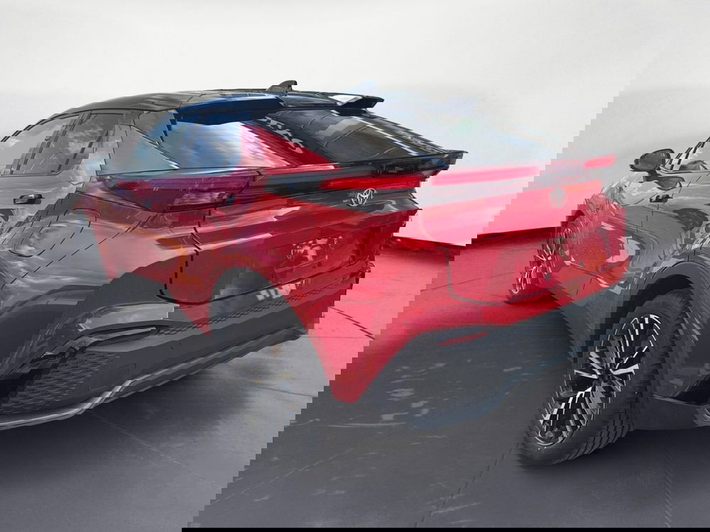 Toyota Toyota C-HR nuova a Reggio Calabria (2)