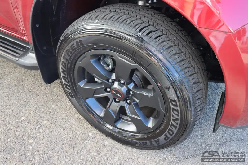 Isuzu D-Max Pick-up nuova a Bologna (4)