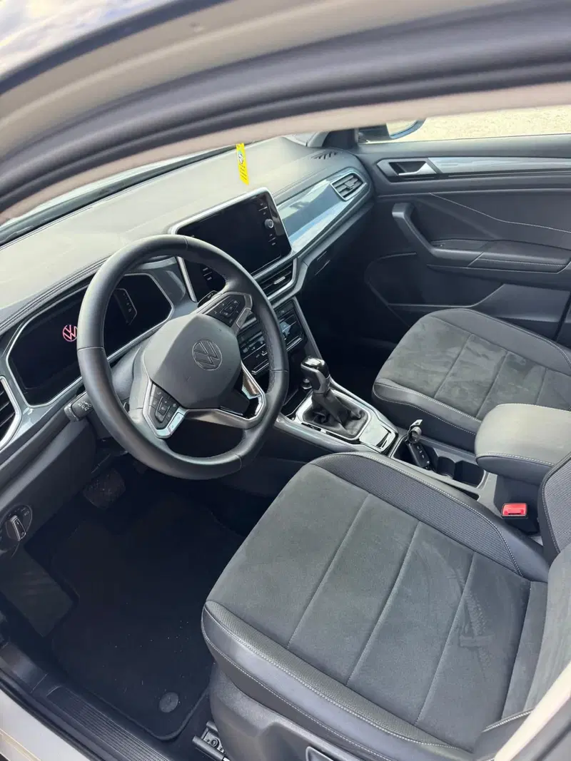 Volkswagen T-Roc usata a Caserta (11)