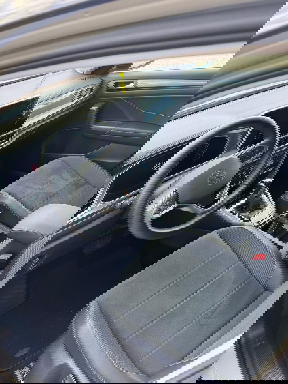 Volkswagen T-Roc usata a Caserta (11)