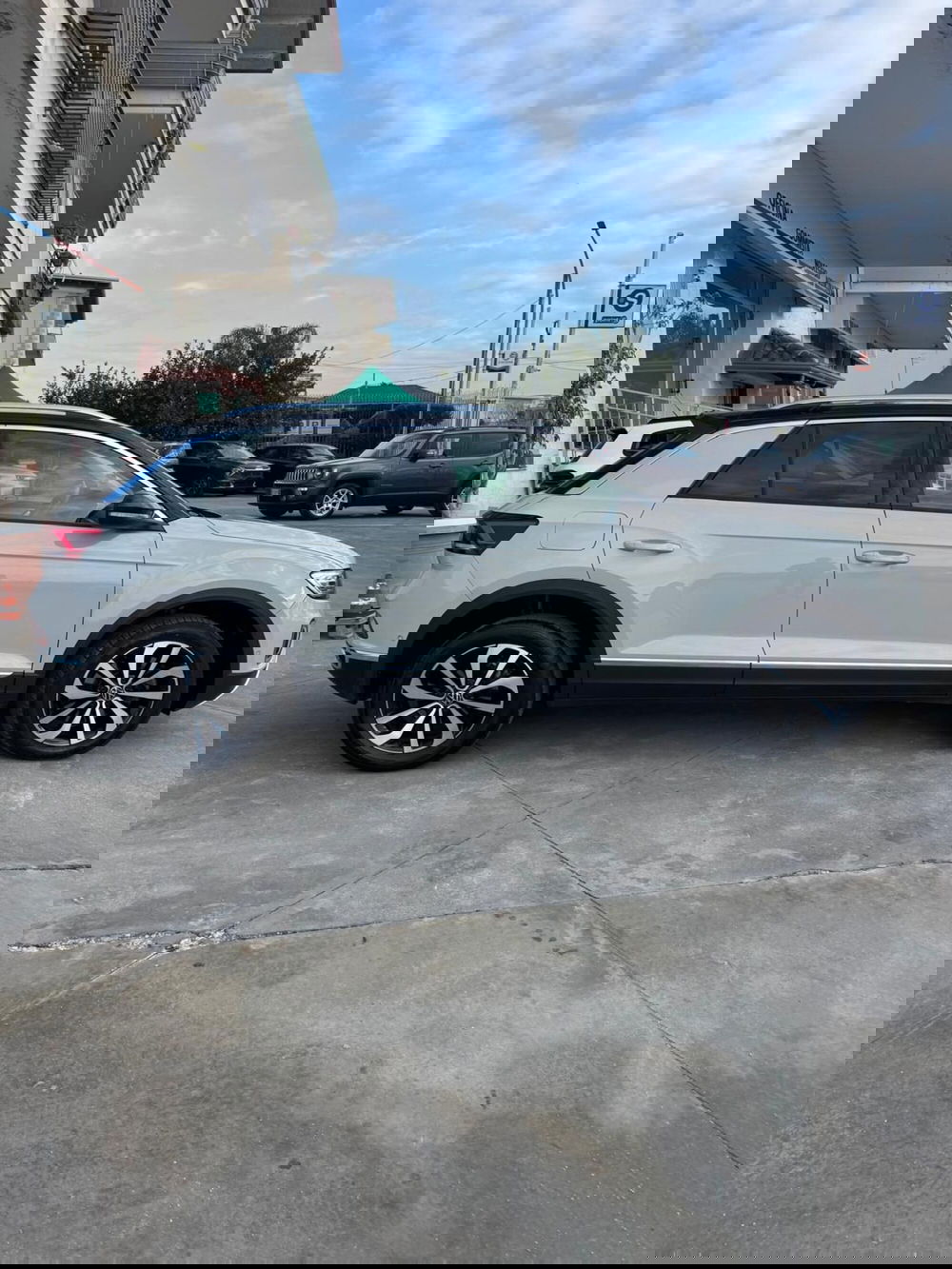 Volkswagen T-Roc usata a Caserta (7)