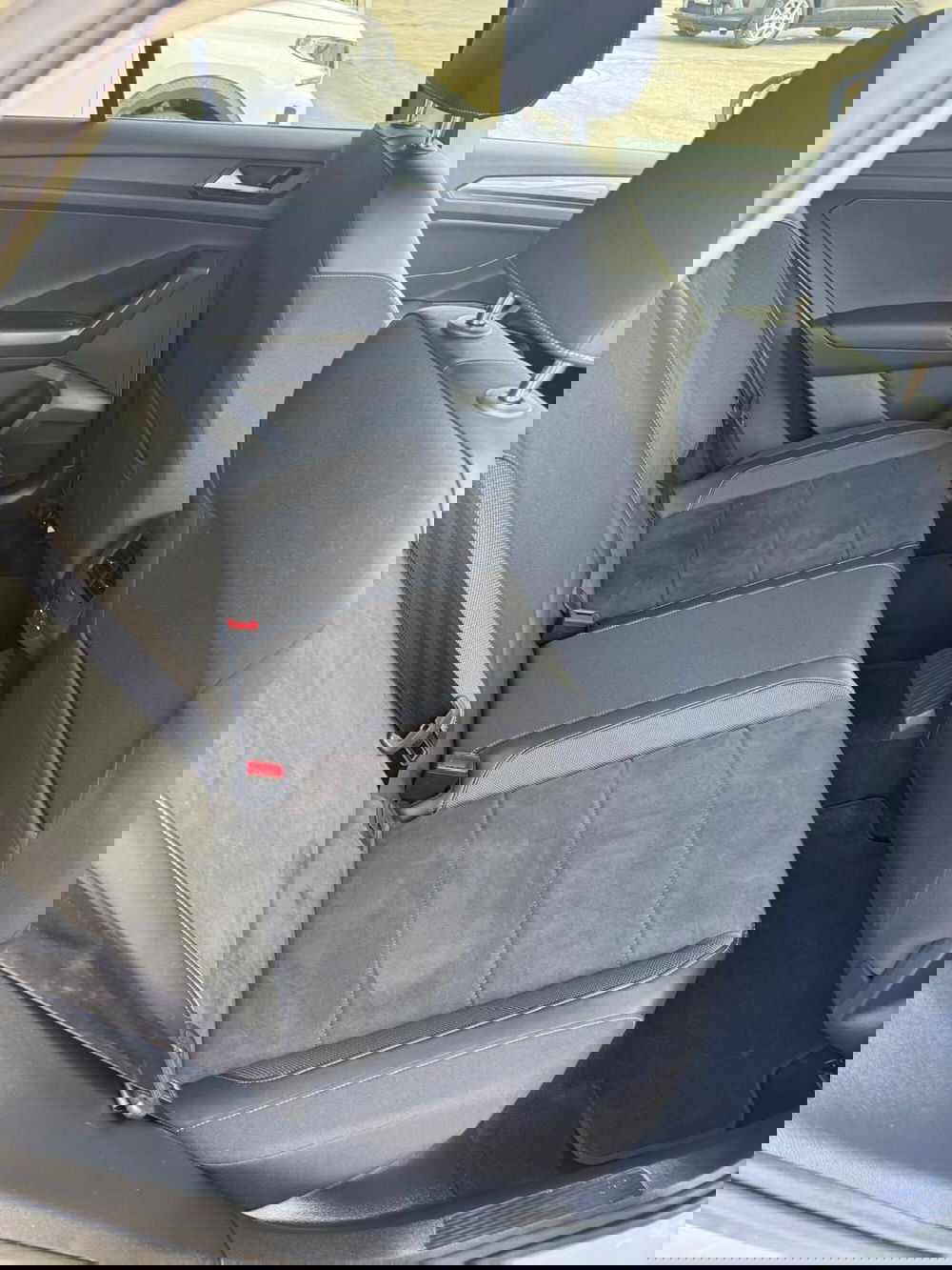 Volkswagen T-Roc usata a Caserta (9)