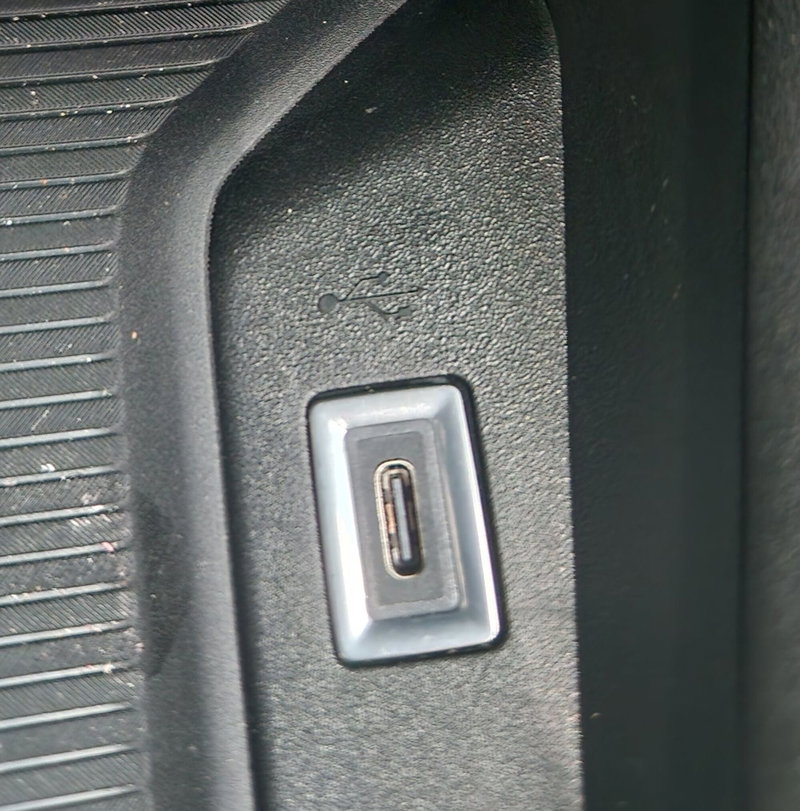 Alfa Romeo Junior usata a Terni (20)