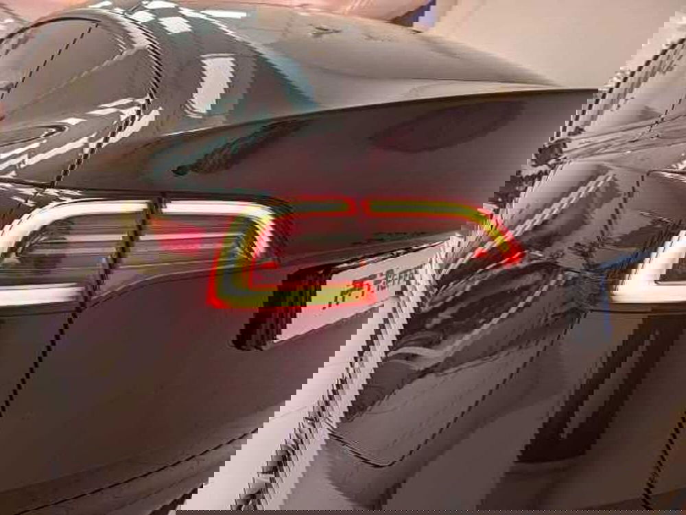 Tesla Model Y usata a Teramo (9)