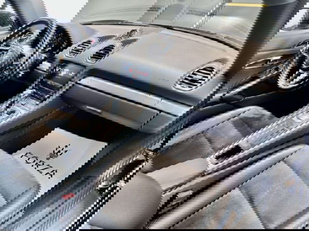 Porsche 718 Cayman  usata a Torino (11)