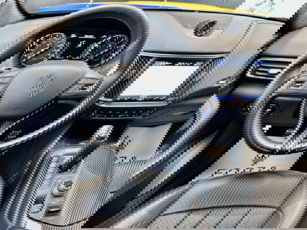 Maserati Levante usata a Torino (14)