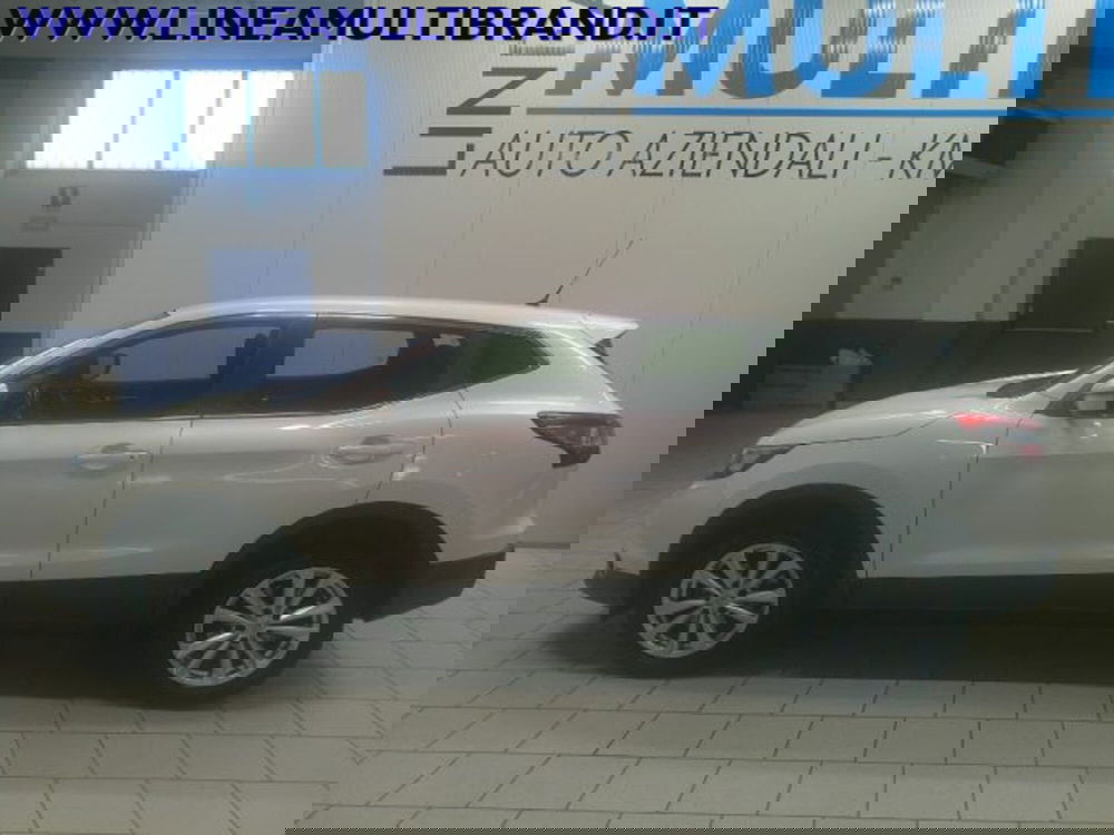 Nissan Qashqai usata a Piacenza (2)