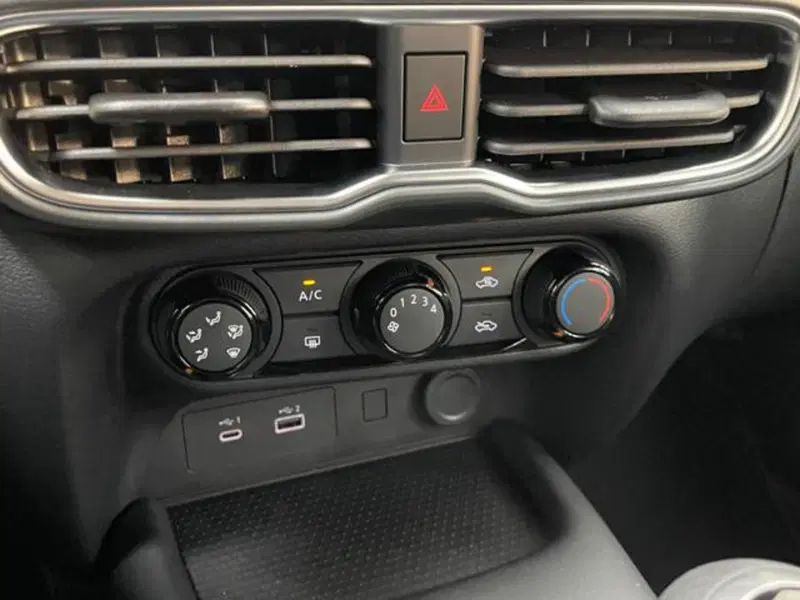 Nissan Juke nuova a Como (17)