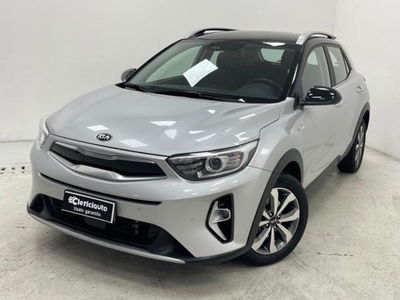 Kia Stonic 1.0 T-GDi 100 CV MHEV iMT Style del 2020 usata a Lurate Caccivio