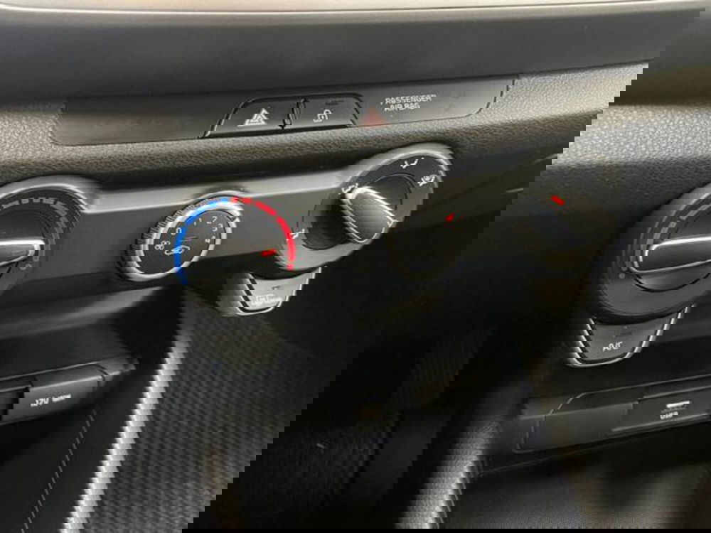 Kia Stonic usata a Como (15)