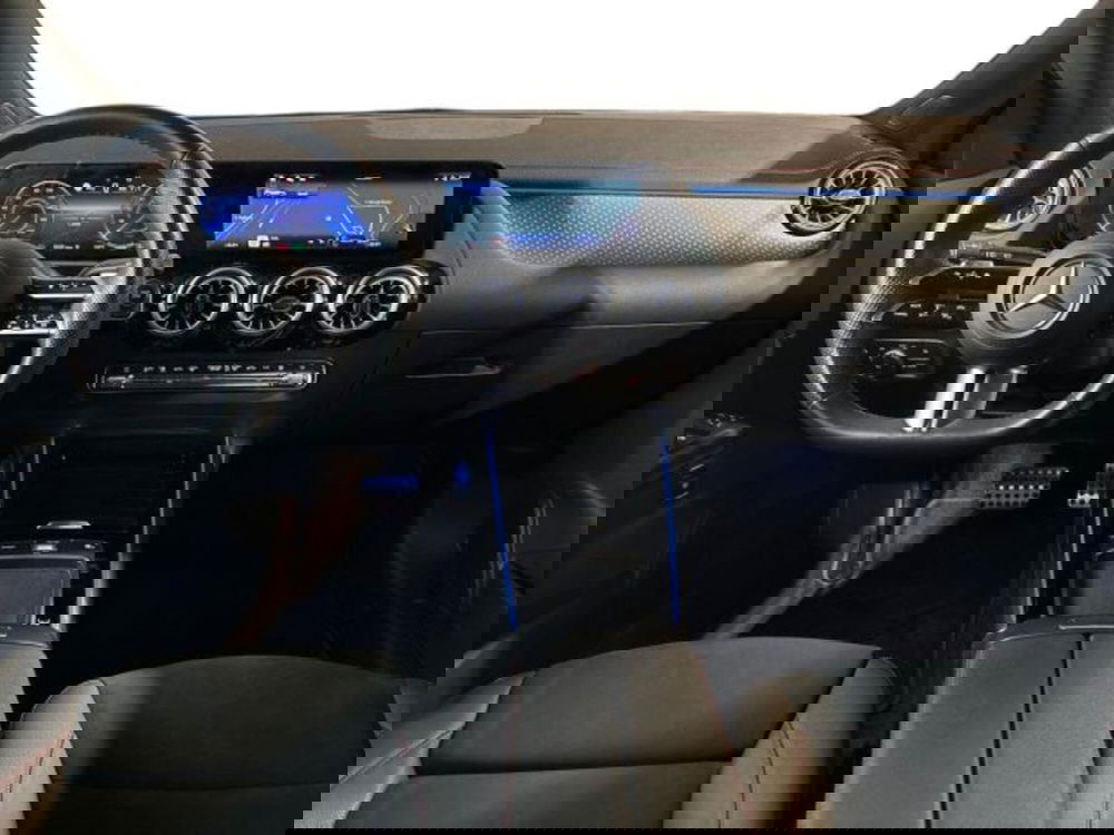 Mercedes-Benz EQA usata a Bologna (9)