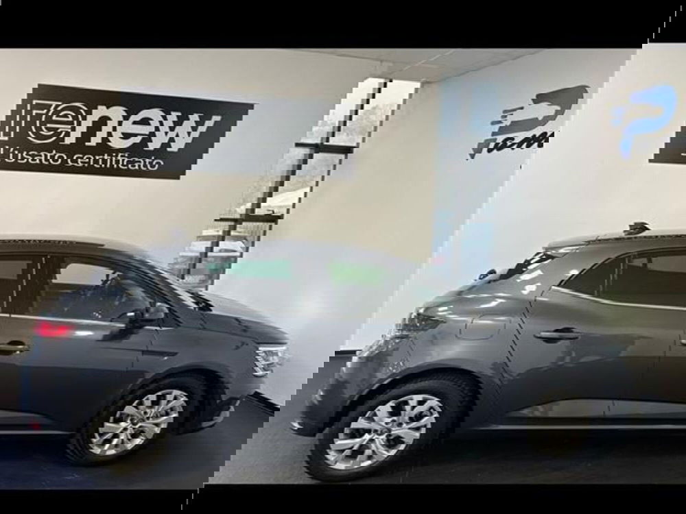 Renault Megane E-Tech Electric usata a Siena (13)