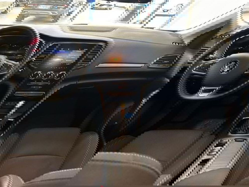 Renault Megane E-Tech Electric usata a Siena (7)