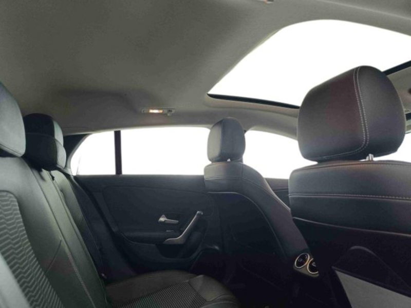 Mercedes-Benz CLA Shooting Brake usata a Catania (11)