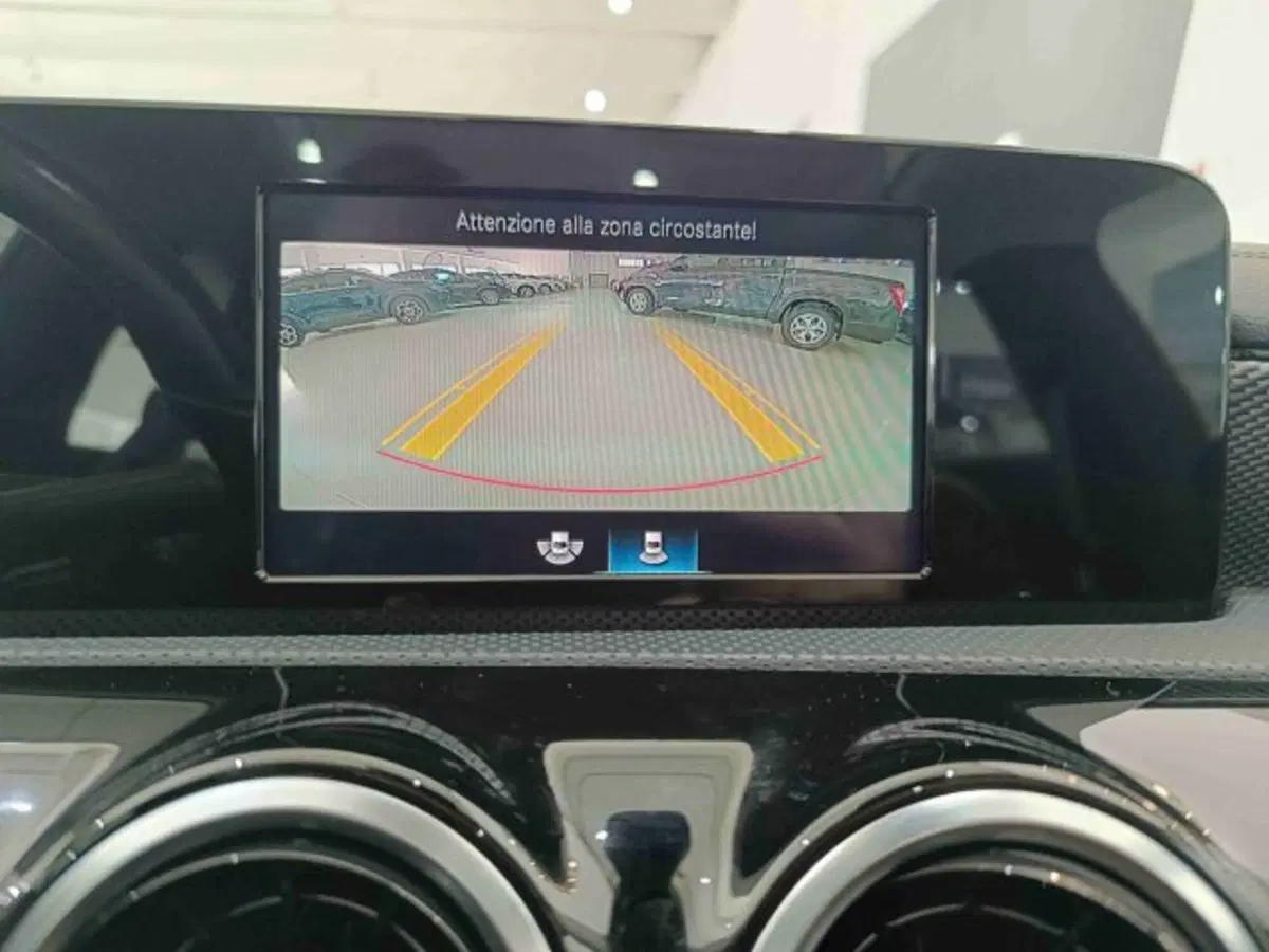 Mercedes-Benz CLA Shooting Brake usata a Catania (16)