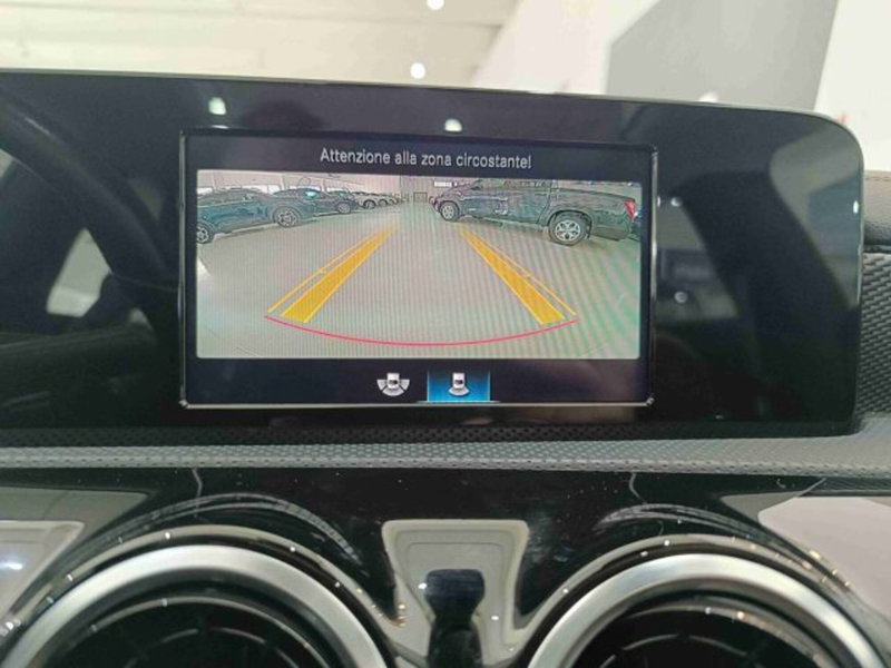 Mercedes-Benz CLA Shooting Brake usata a Catania (16)