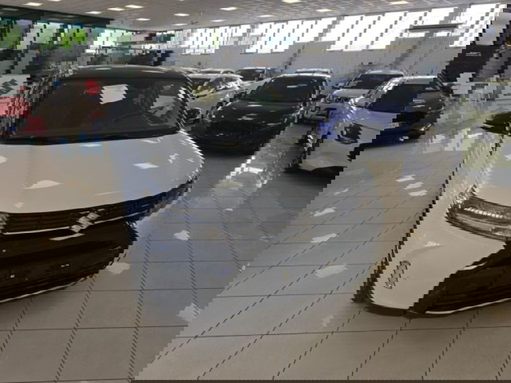 Suzuki Vitara nuova a Reggio Emilia (8)