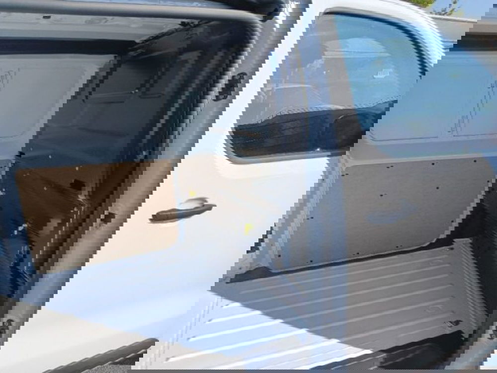 Peugeot Expert Furgone nuova a Brescia (12)