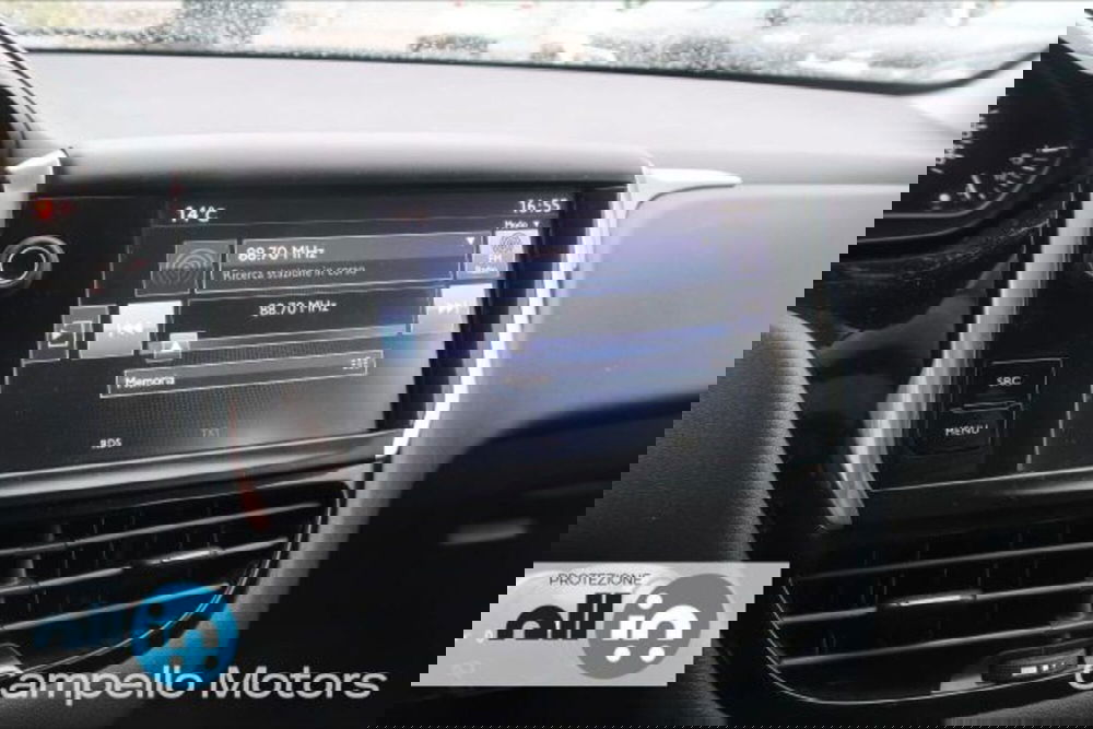 Peugeot 208 usata a Venezia (10)
