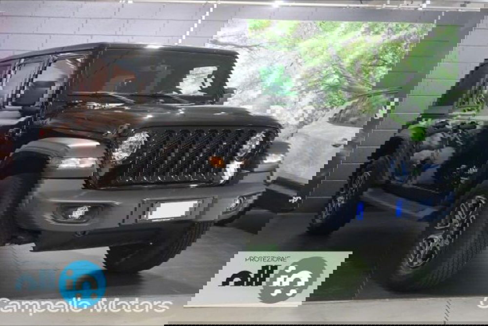 Jeep Wrangler Unlimited usata a Venezia