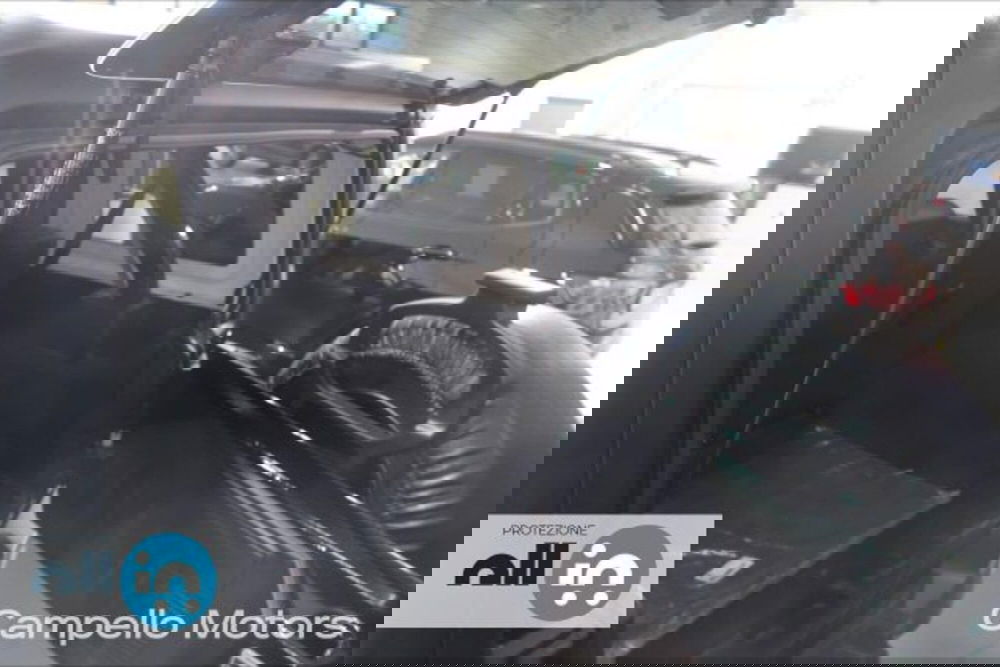 Jeep Wrangler Unlimited usata a Venezia (17)