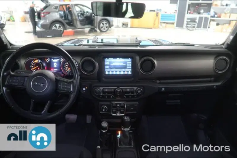 Jeep Wrangler Unlimited usata a Venezia (4)