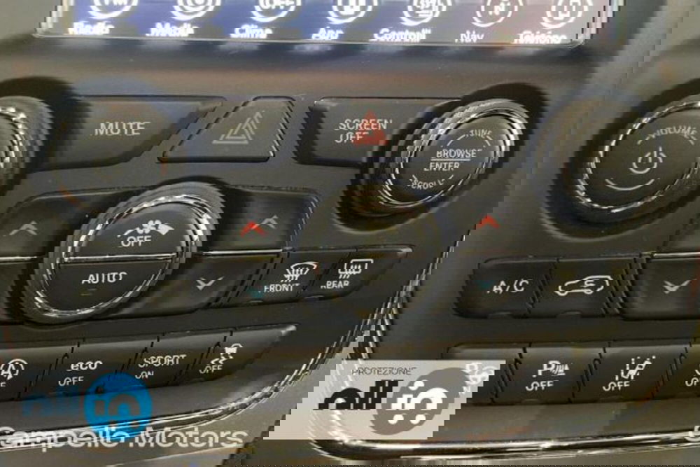 Jeep Grand Cherokee usata a Venezia (11)