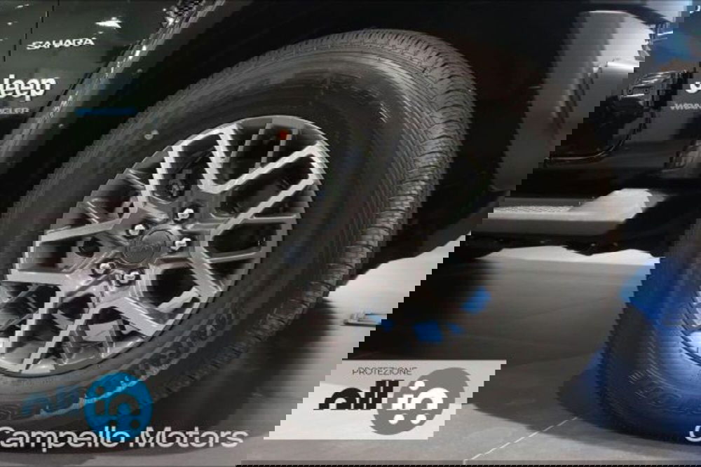 Jeep Wrangler Unlimited nuova a Venezia (17)