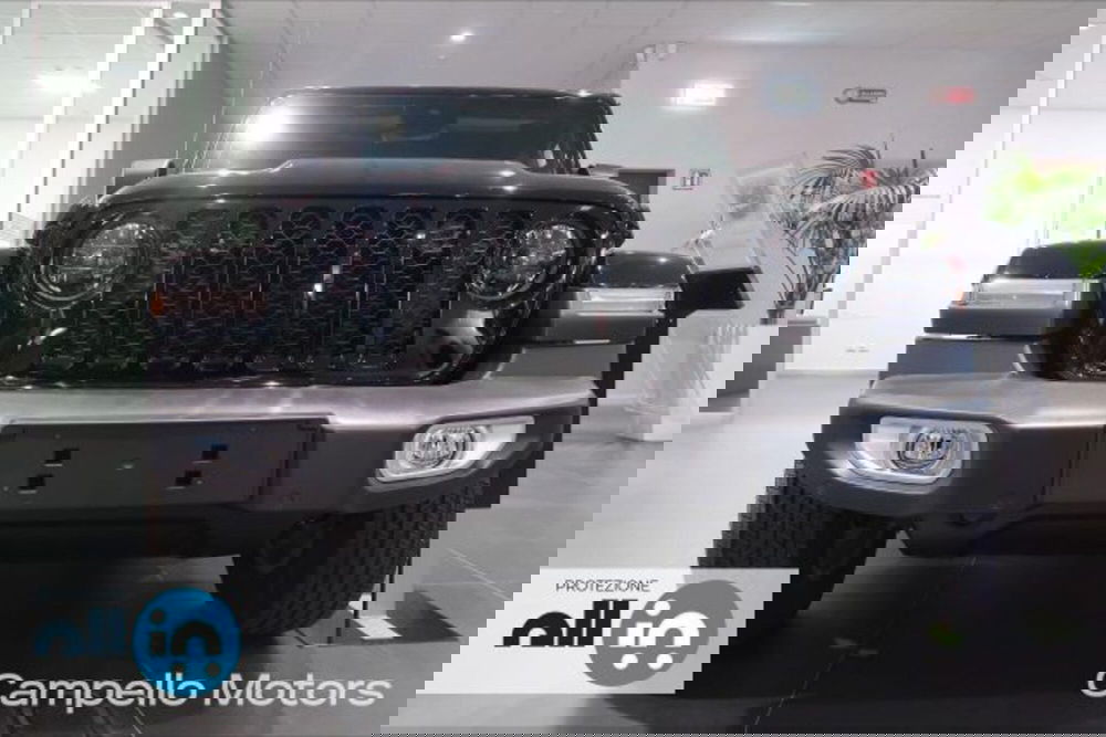 Jeep Wrangler Unlimited nuova a Venezia (2)